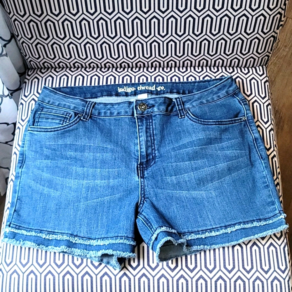 INDIGO THREAD CO. JEAN SHORTS
